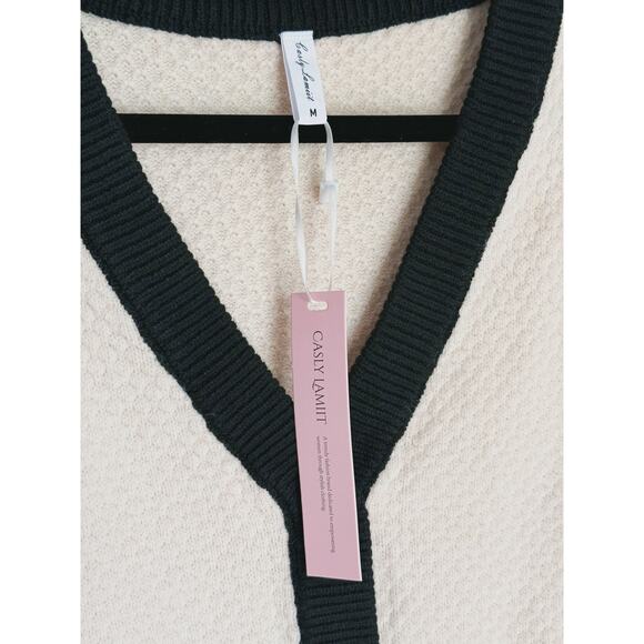 NWT Casly Lamiit V-Neck Cream Cardigan Sweater M Pearl Button Academia Preppy - Picture 10 of 14